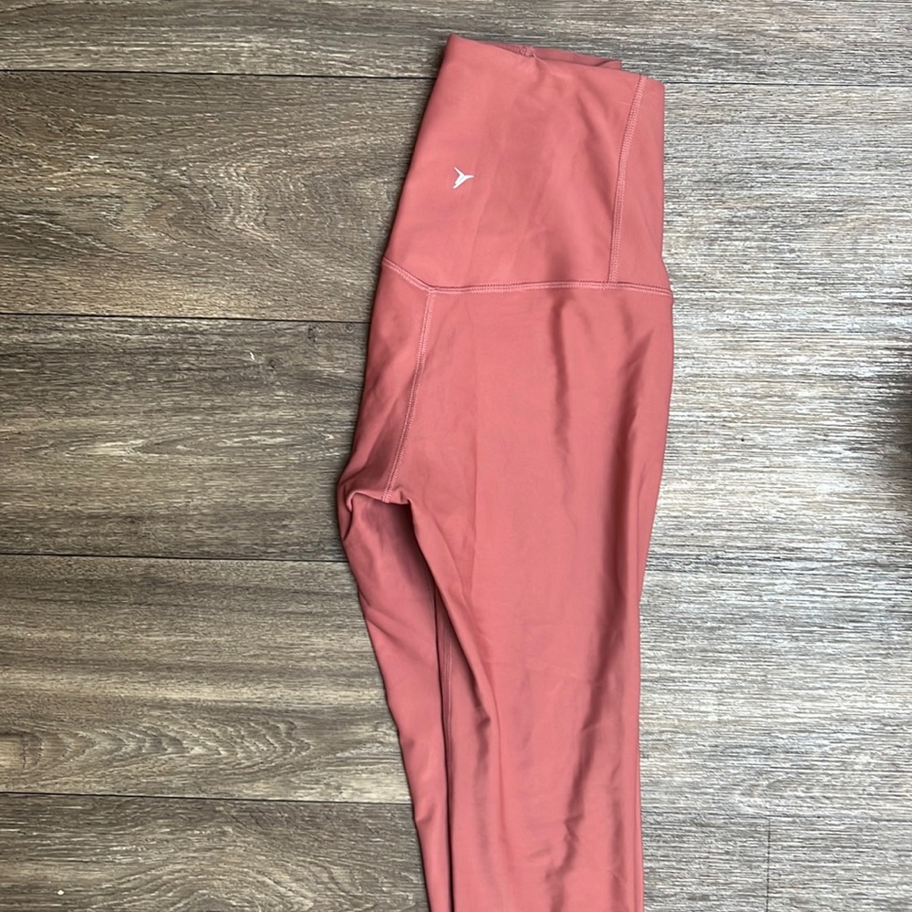 Old Navy Active Leggings